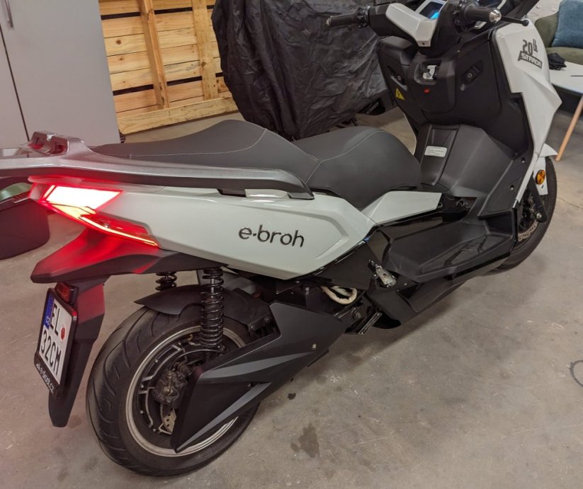 e•broh Strada 9K - DEMO - Barva: Bílá